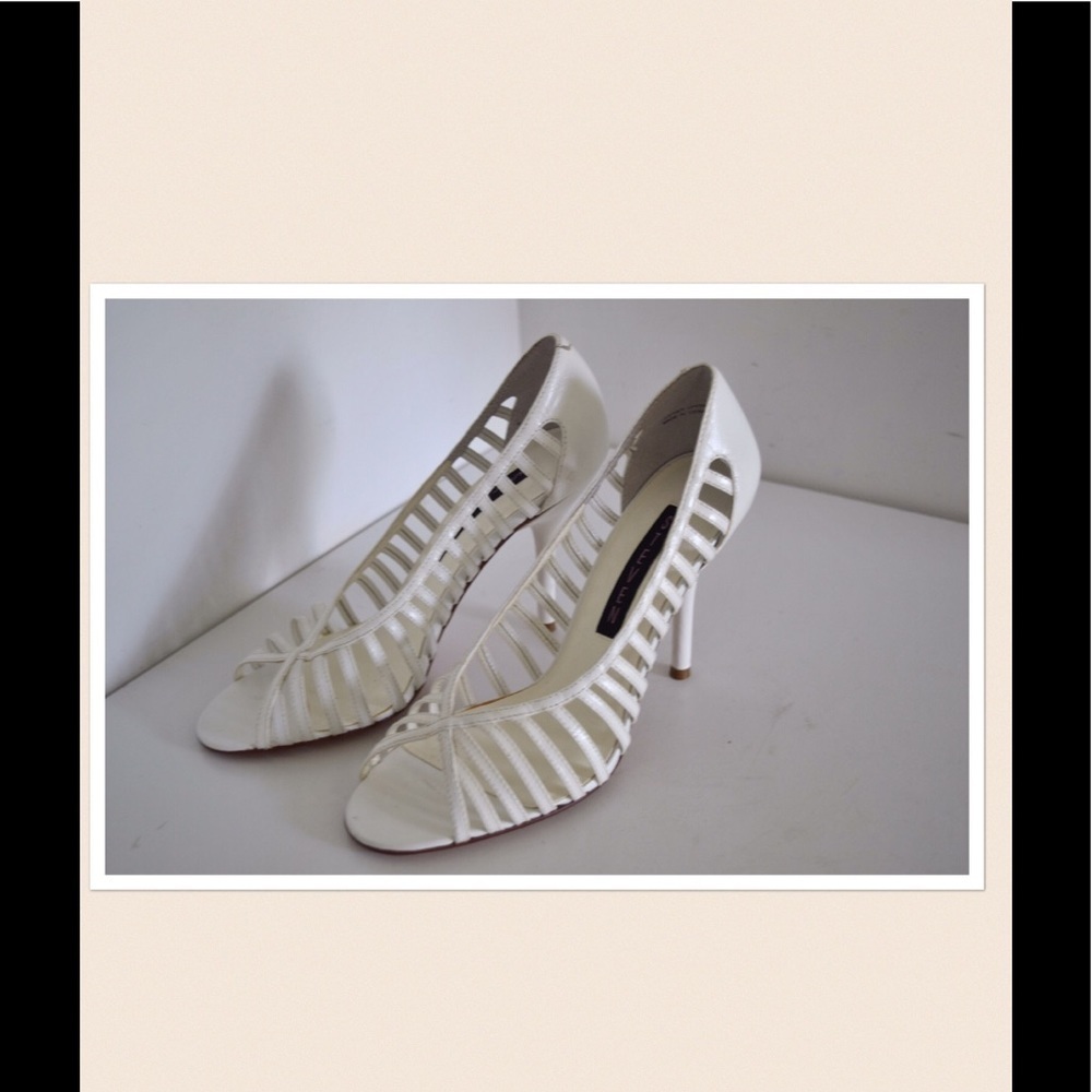 Steven by Steve Madden cut out pumps - Picture 6 of 6